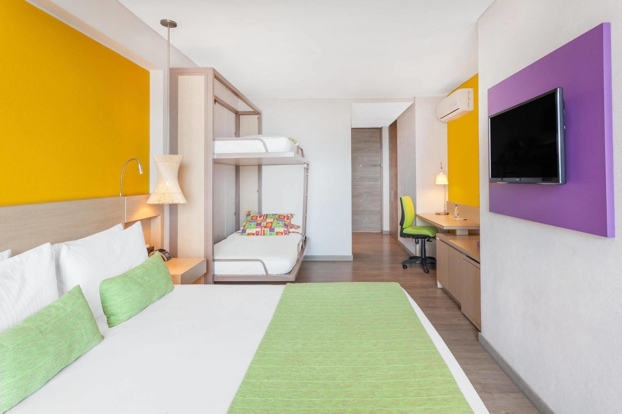 Hotel Bari Букараманга Екстериор снимка